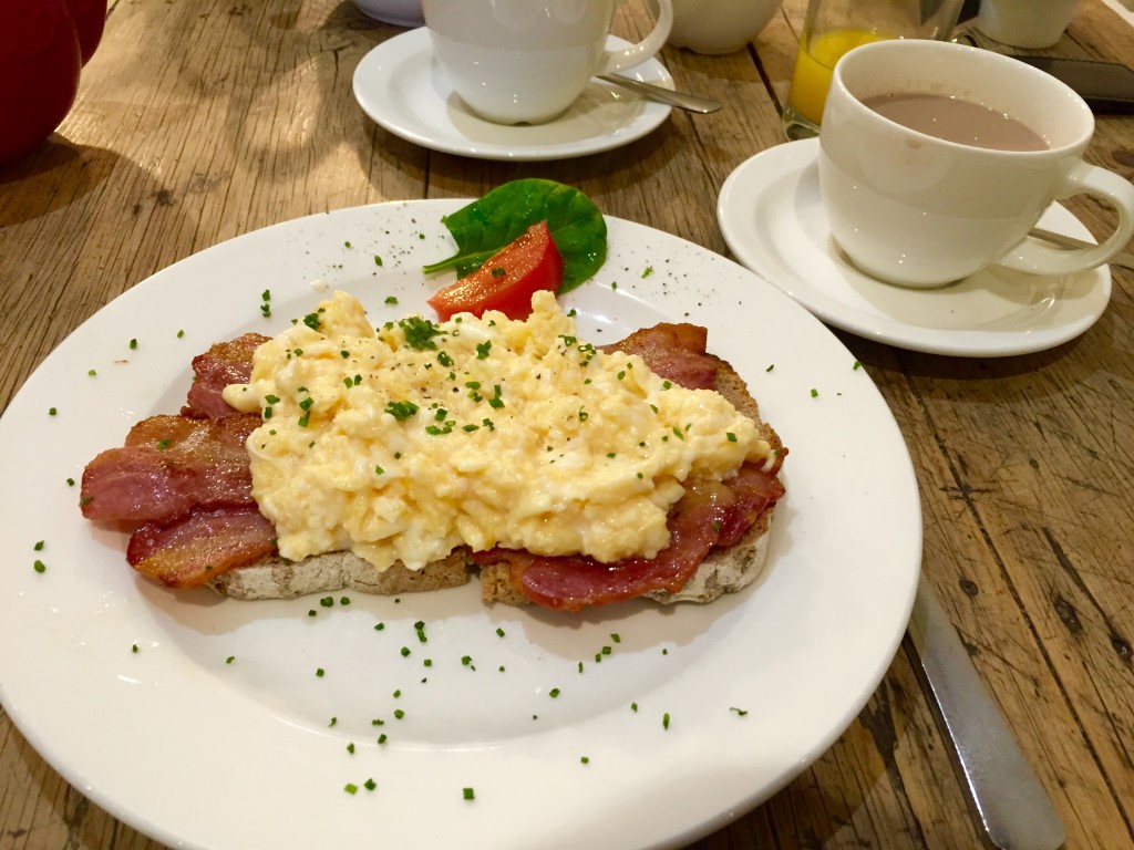 Breakfast at Brooks Guest House