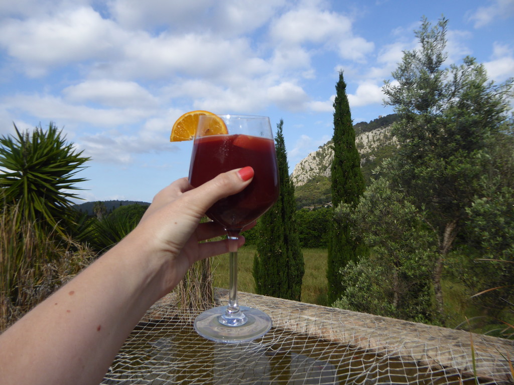 Cocktail making in Travelopo villa Mallorca