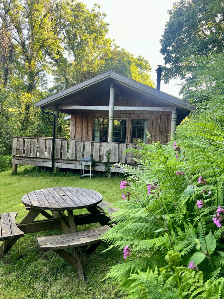 A unique cabin on the Pembrokeshire Coast - Y Berllan Hideaway