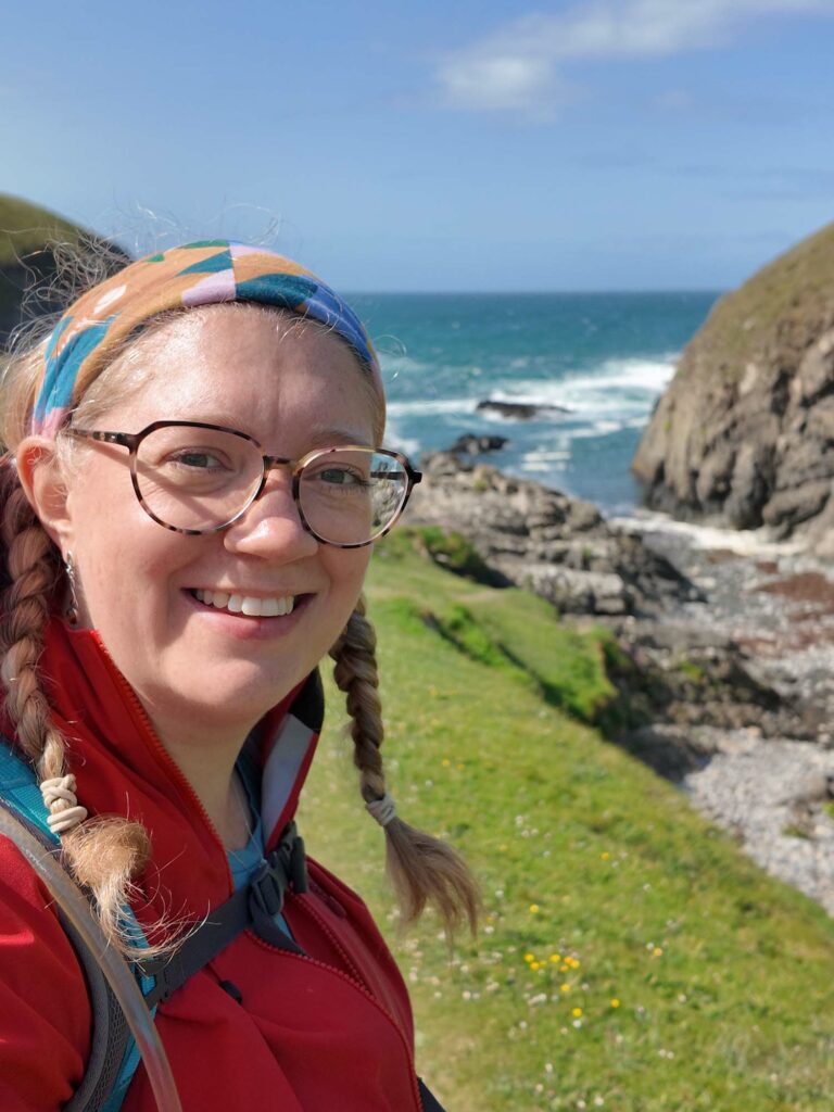 A unique cabin on the Pembrokeshire Coast - Y Berllan Hideaway