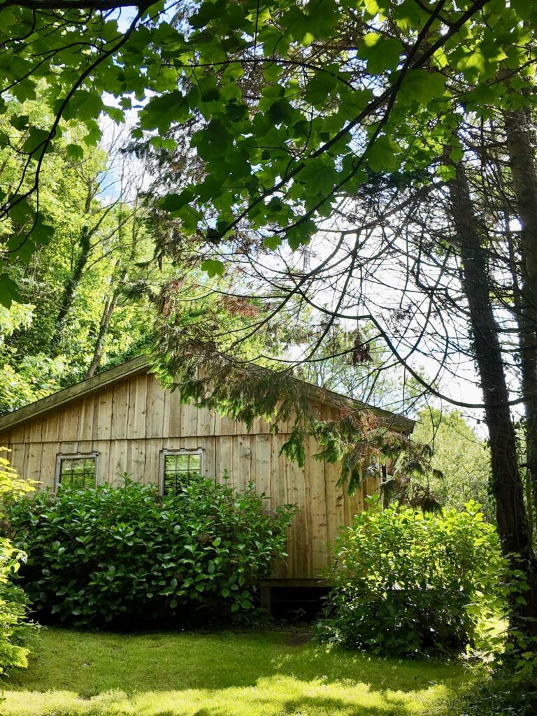 A unique cabin on the Pembrokeshire Coast - Y Berllan Hideaway