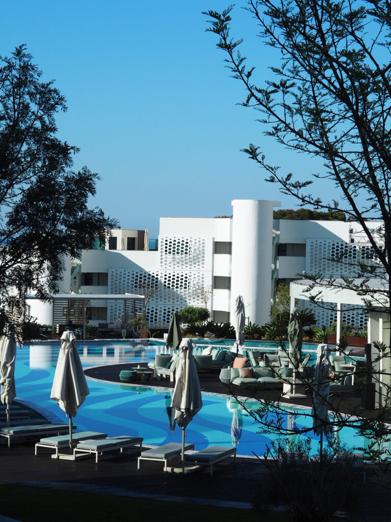 The Algarve Beyond the Beach: Cataplana, Cliffs and Island Lunches