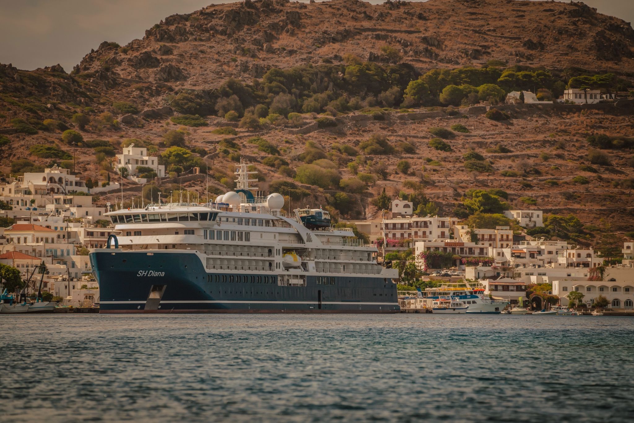 7 Luxury Arctic Cruises Compared on Dining Quality and Culinary Experience